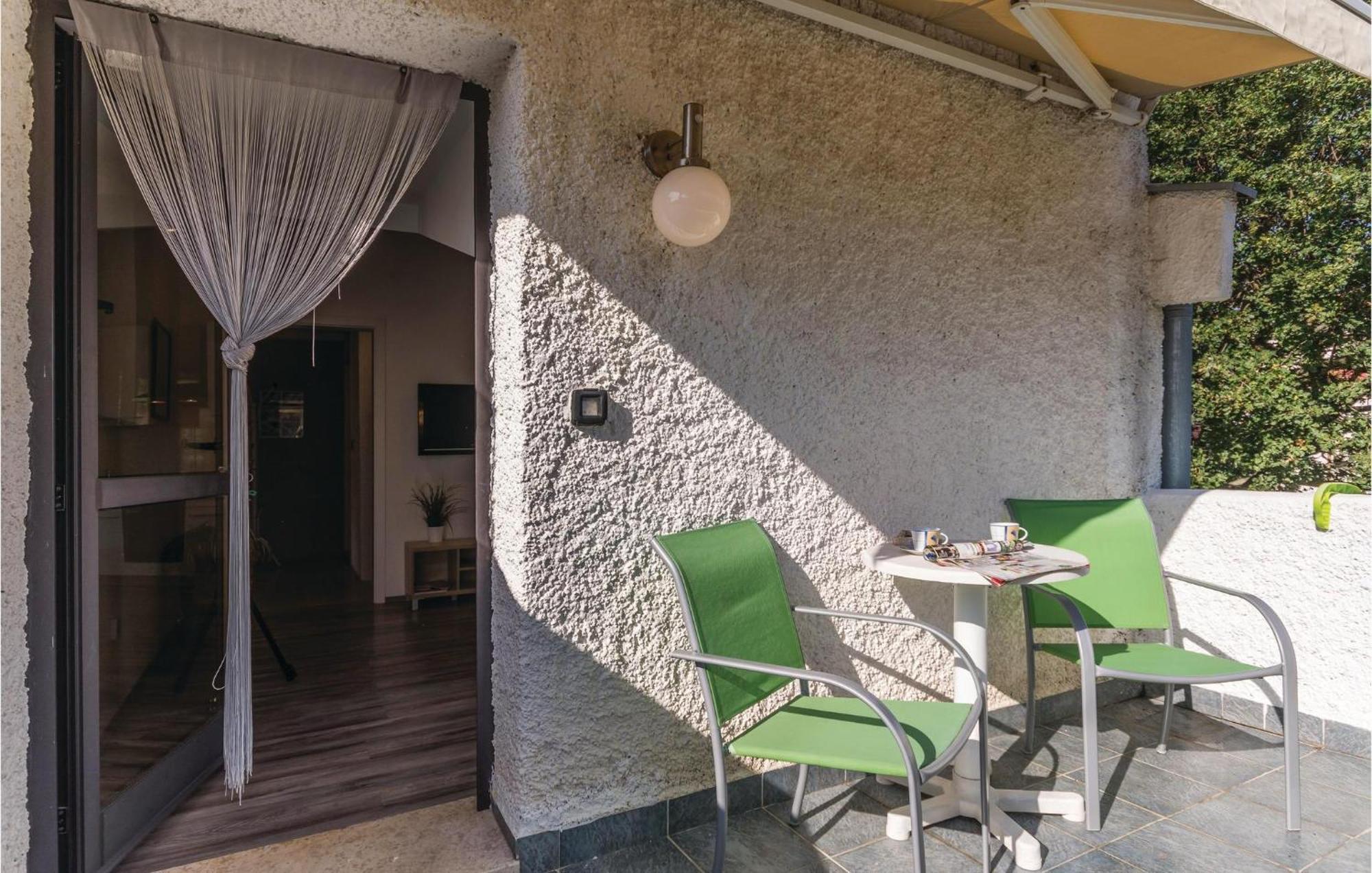 Stunning Apartment In Pula With House Sea View * Pula