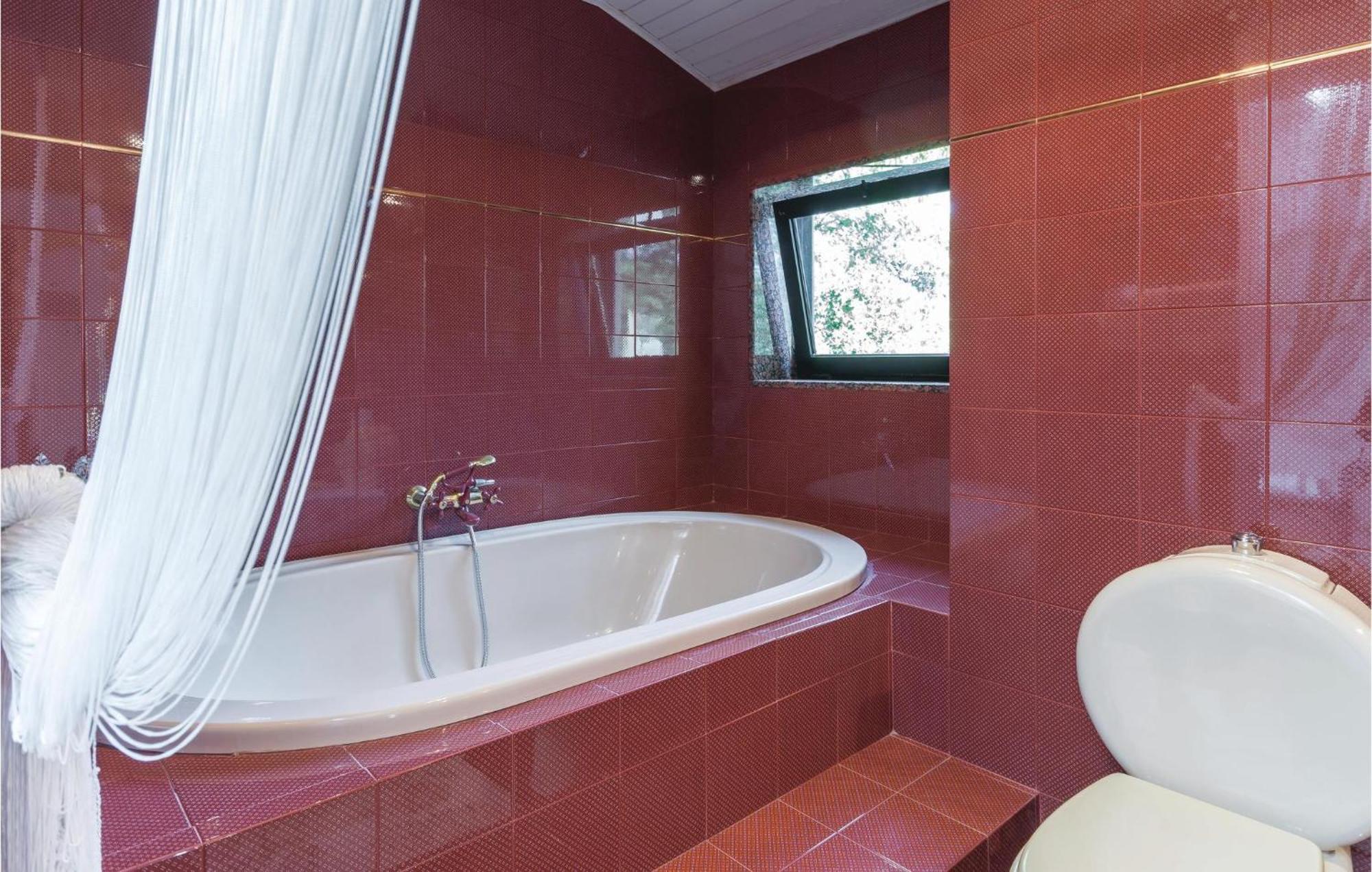 Stunning Apartment In Pula With House Sea View